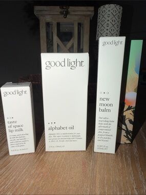 good light Alphabet Oil + New Moon Balm + lip milk Trio RV:$57!!!!
